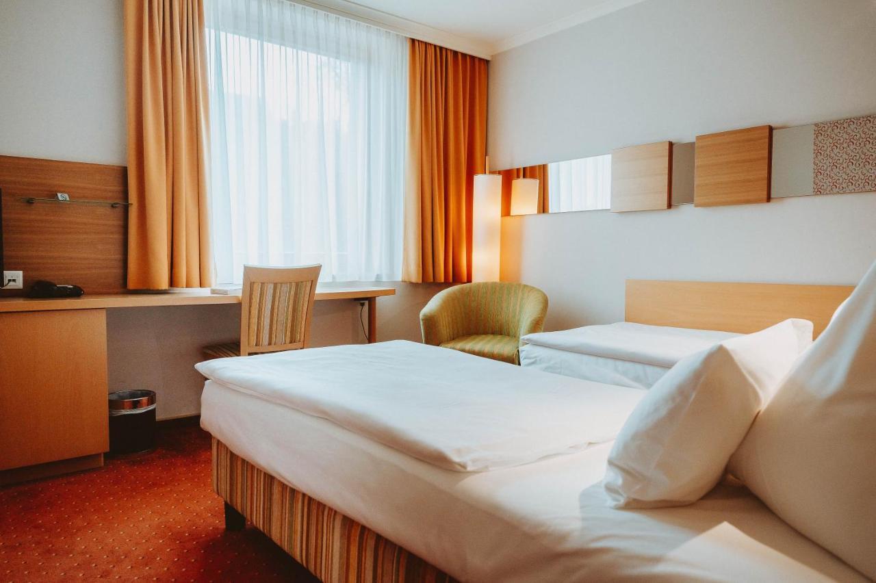 Hotel Bruecklwirt Niklasdorf 외부 사진