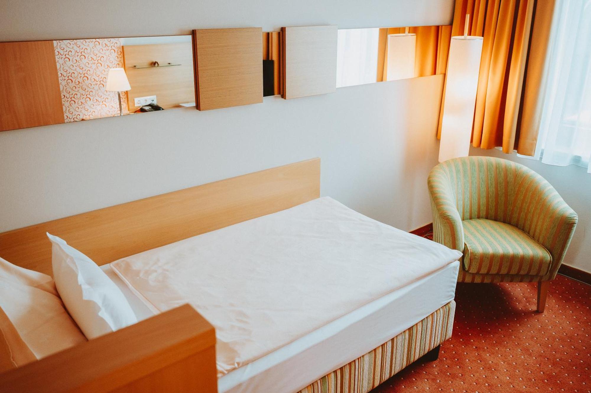 Hotel Bruecklwirt Niklasdorf 외부 사진