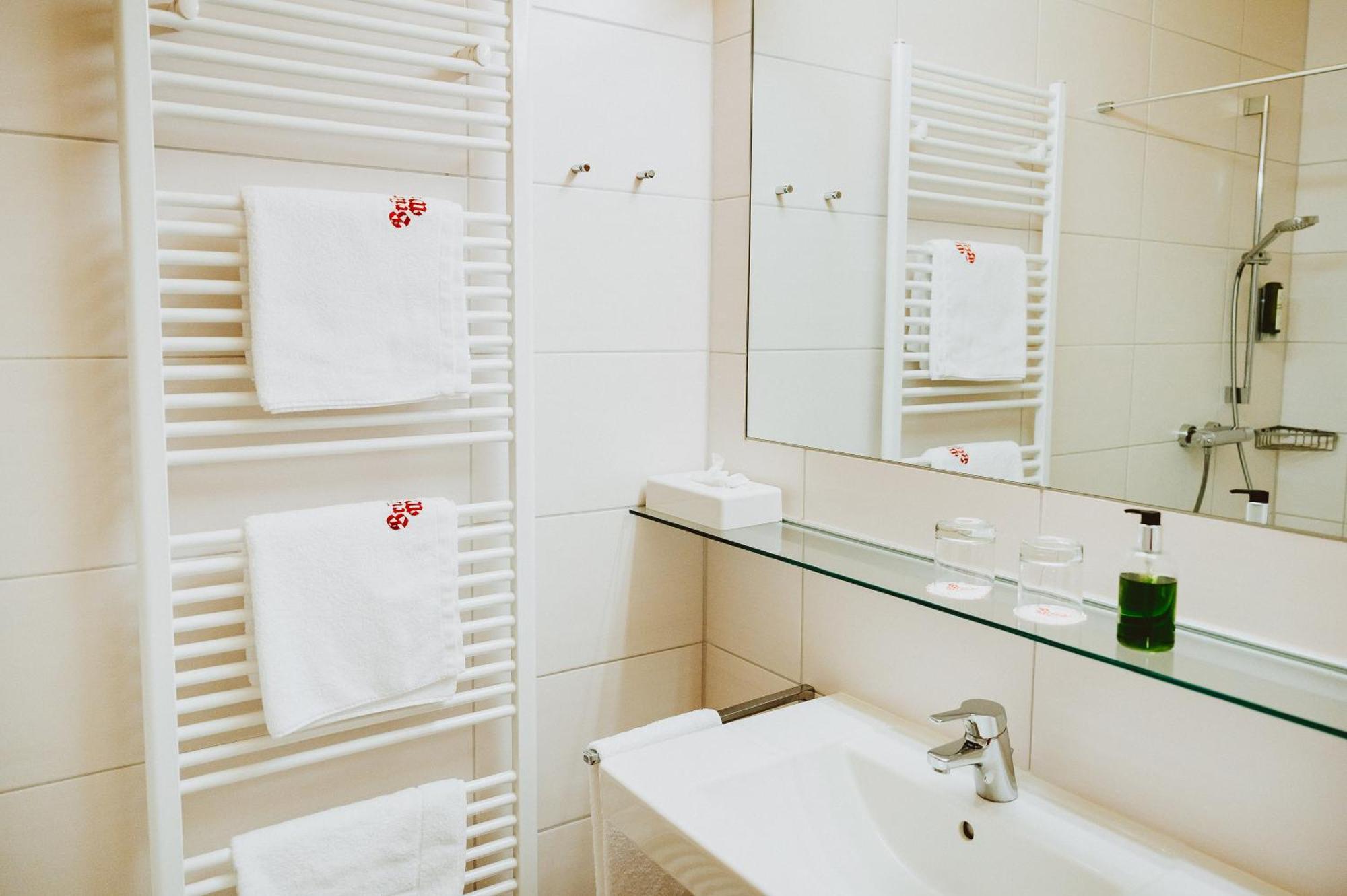 Hotel Bruecklwirt Niklasdorf 외부 사진